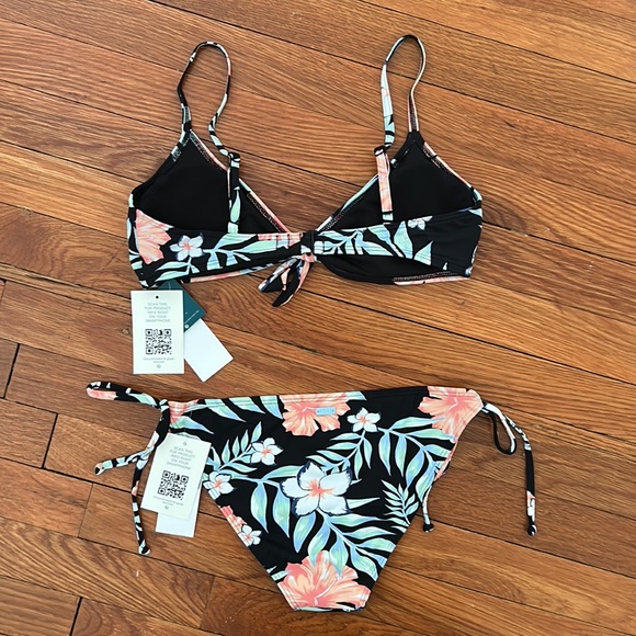 NWT Roxy Beach Classics Triangle Bikini Top with String Tie Bottoms - Picture 6 of 9